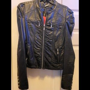 Juniors Size Large/Women’s Medium Faux Leather